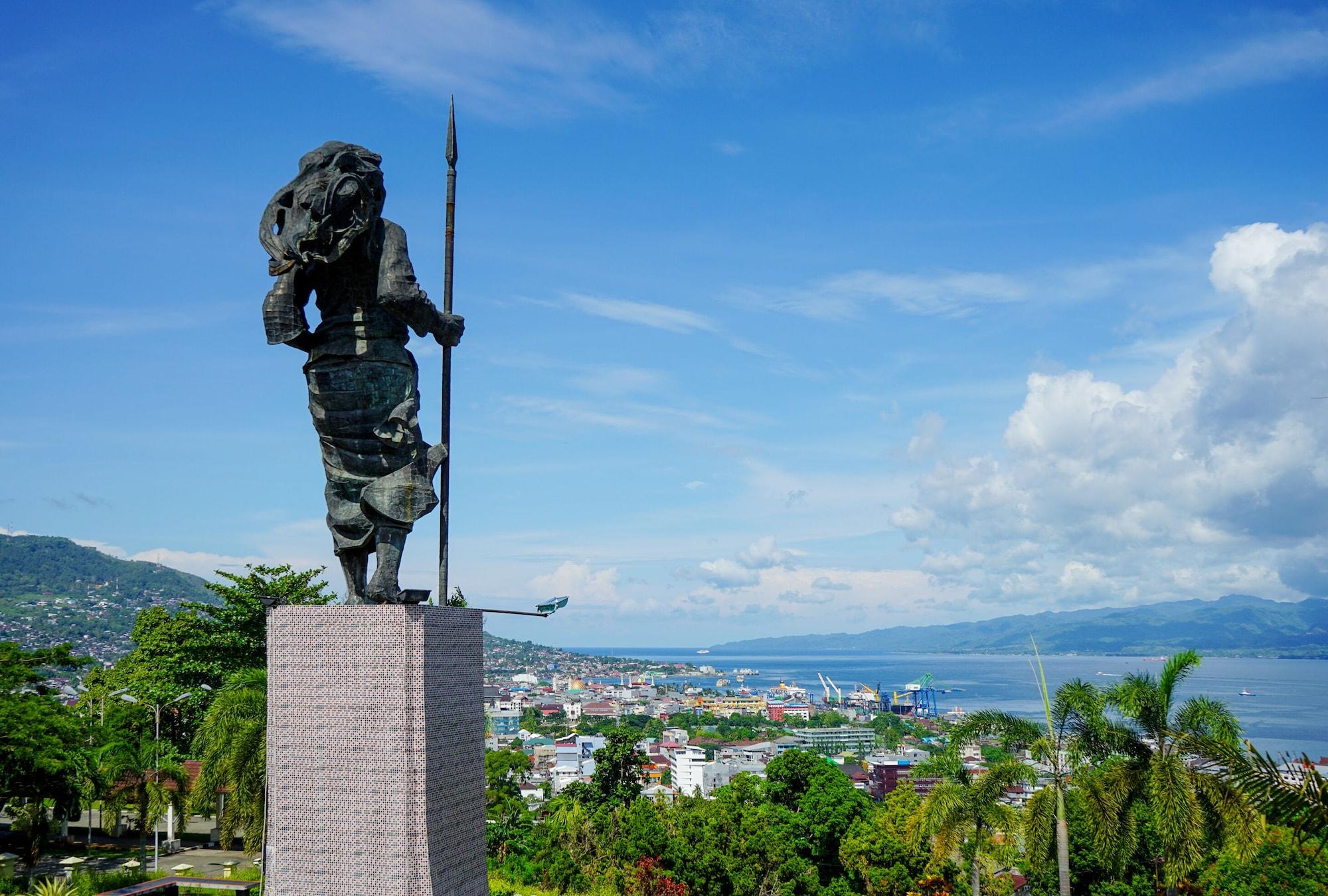 Hotel Santika Premiere Ambon Eksteriør bilde
