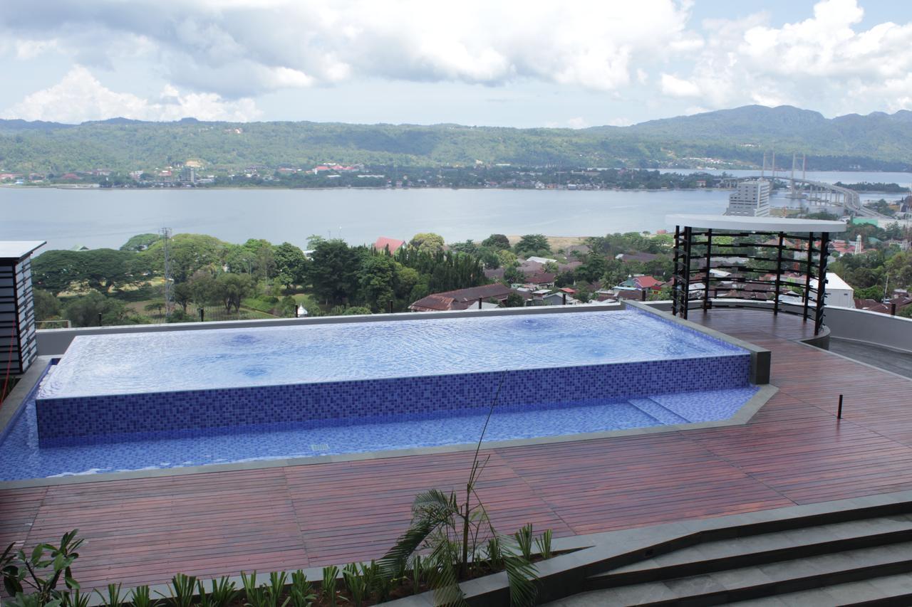 Hotel Santika Premiere Ambon Eksteriør bilde