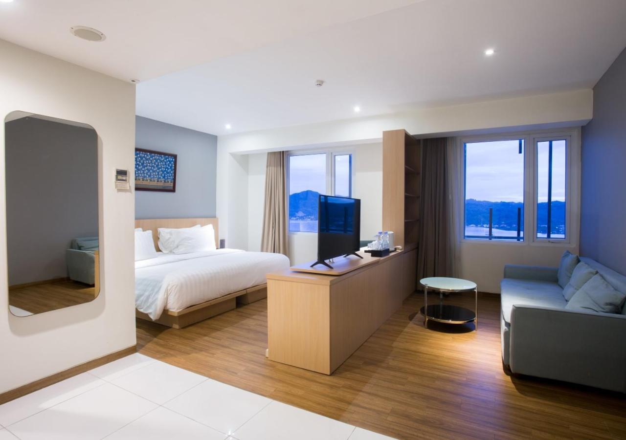 Hotel Santika Premiere Ambon Eksteriør bilde