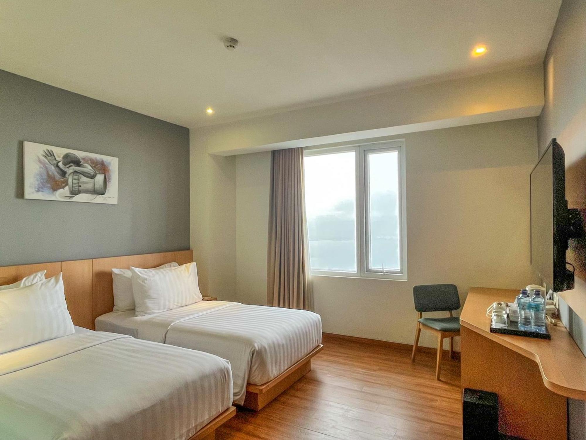 Hotel Santika Premiere Ambon Eksteriør bilde